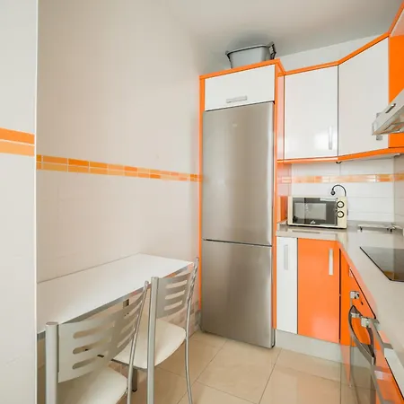 Moderno Piso De 3 Cerca De Triana *