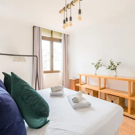 Moderno Piso De 3 Cerca De Triana Apartment