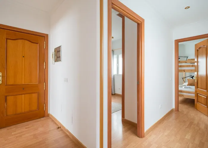 Апартаменти Moderno Piso De 3 Cerca De Triana